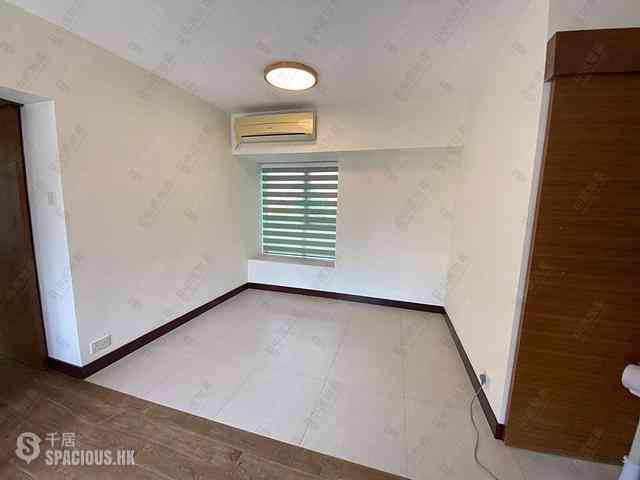 Kennedy Town - University Heights Block 2 06