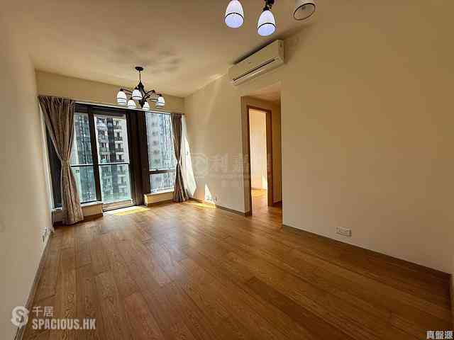 Ho Man Tin - Mantin Heights Block 10 06