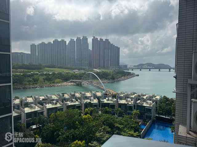 Tseung Kwan O - Monterey Block 6A 01