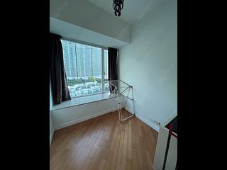 Tung Chung - Coastal Skyline Phase 4 Le Bleu Deux Block 7 04