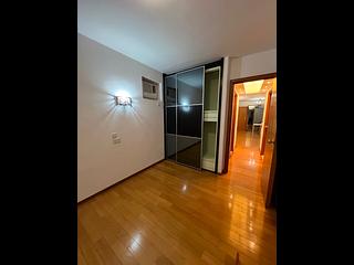 Tung Chung - Seaview Crescent Block 3 02