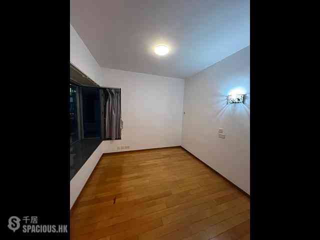 Tung Chung - Seaview Crescent Block 3 03