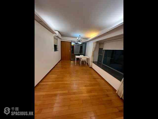Tung Chung - Seaview Crescent Block 3 01
