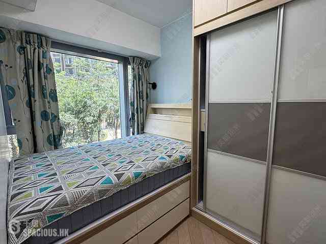 Tung Chung - Century Link Phase 1 Tower 3B 01