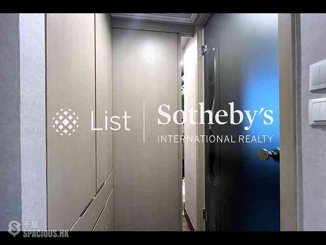 Mid Levels Central - Chenyu Court 05