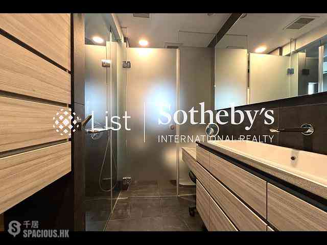 Mid Levels Central - Chenyu Court 06