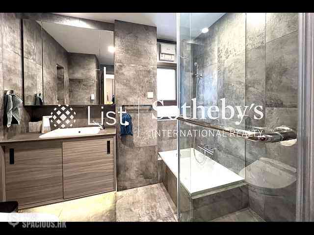 Mid Levels Central - Chenyu Court 11
