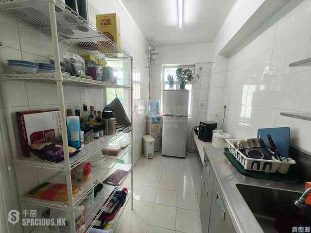 Causeway Bay - Gordon House 03