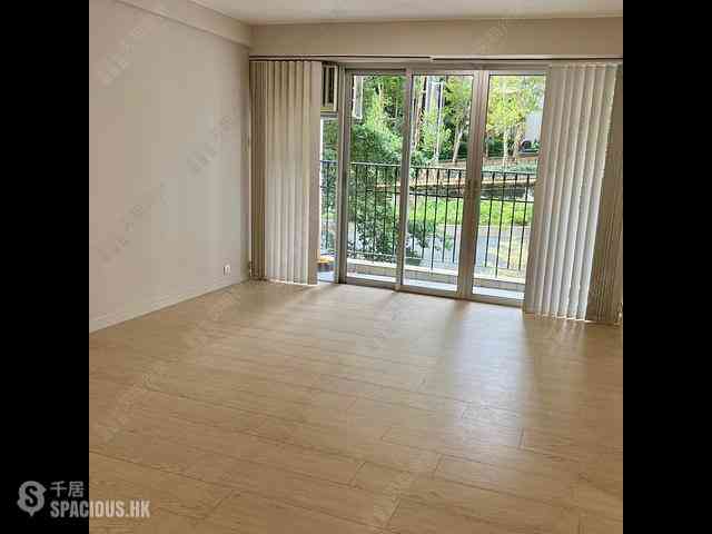 Wan Chai - Phoenix Court Block 4 02