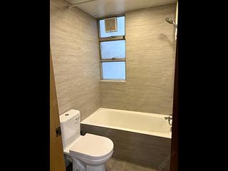 Wan Chai - Phoenix Court Block 4 07