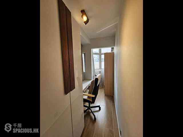 North Point - Fulham Court 02