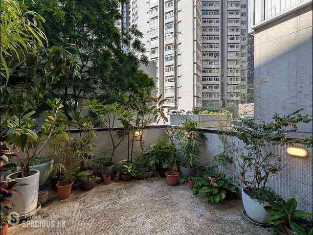 North Point - Seaview Building 02