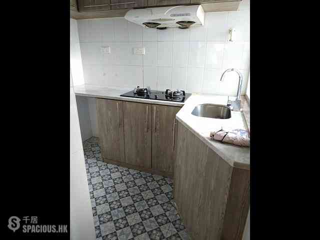 Fortress Hill - Wah Hoi Mansion Block A 04