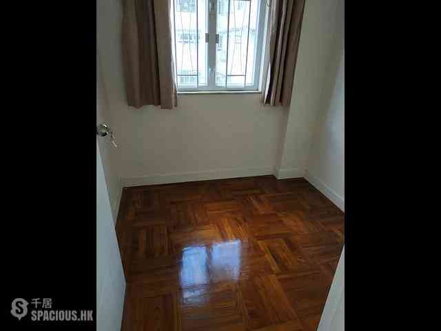 Fortress Hill - Wah Hoi Mansion Block A 06