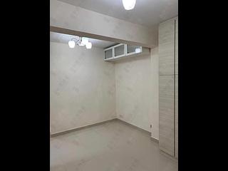 Shek Tong Tsui - Kwan Yick Building Phase 2 Block B 06