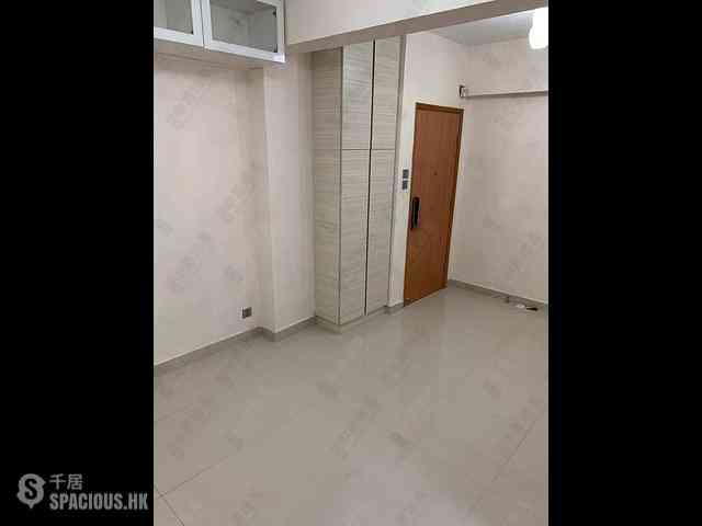 Shek Tong Tsui - Kwan Yick Building Phase 2 Block B 07