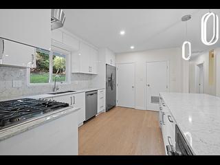 西温哥华 - 441 Southborough Drive 12