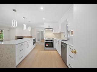 西温哥华 - 441 Southborough Drive 13