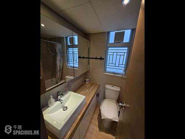 Tai Kok Tsui - Florient Rise Tower 3 06