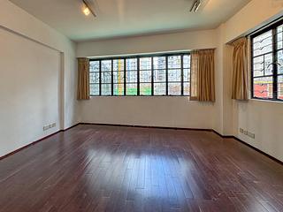 Central - 10, Gage Street 04