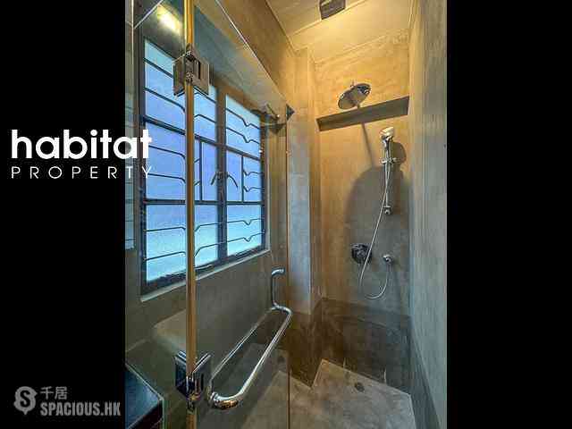 Central - 10, Gage Street 08