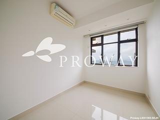 Pok Fu Lam - Baguio Villa Block 17 08