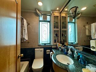 Kam Tin - Parkside Villa Block 1 09