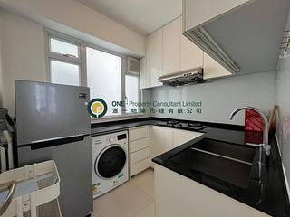 Sai Ying Pun - Tong Nam Mansion 03