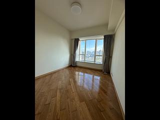 Tai Kok Tsui - Island Harbourview Block 3 02