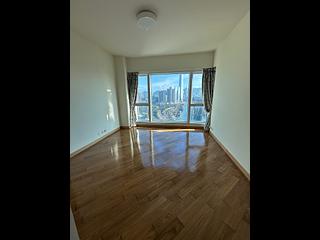 Tai Kok Tsui - Island Harbourview Block 3 04