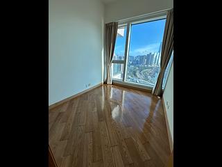 Tai Kok Tsui - Island Harbourview Block 3 07