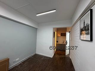Sheung Wan - 109-111, Wing Lok Street 04
