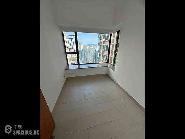 Tai Kok Tsui - Park Avenue Phase 1 Block 7 04