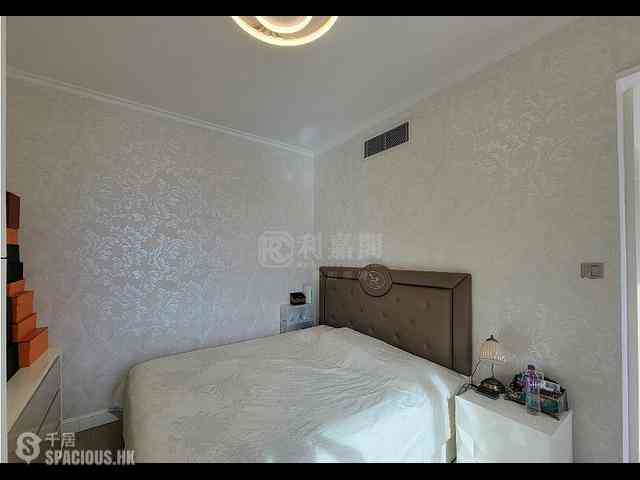 Tai Kok Tsui - The Long Beach Tower 6 08