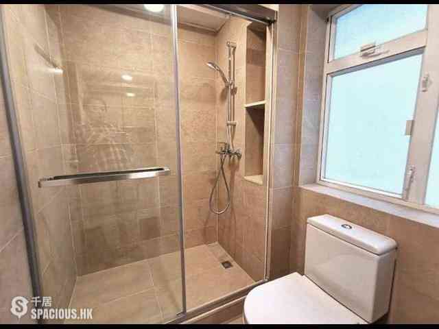 Wan Chai - 27, Queen's Road East 05