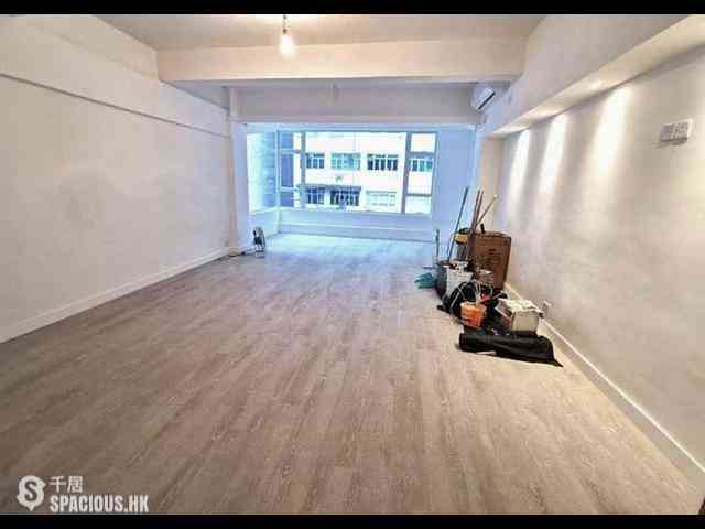 Wan Chai - 27, Queen's Road East 09