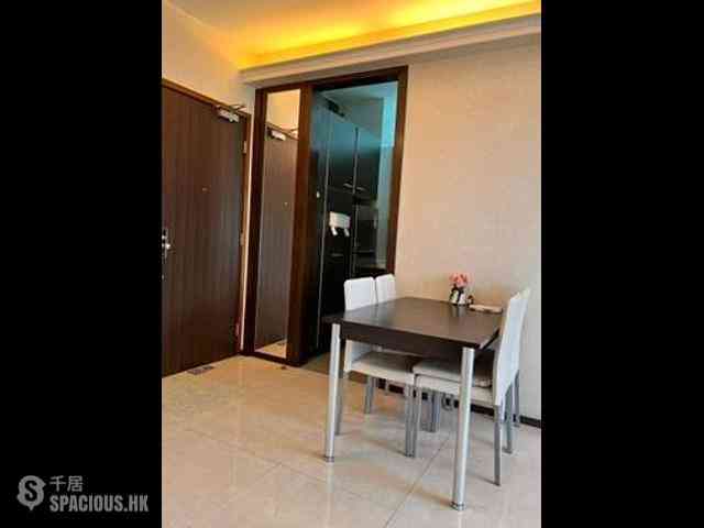 Hung Hom - The Metropolis Residence Block 2 03