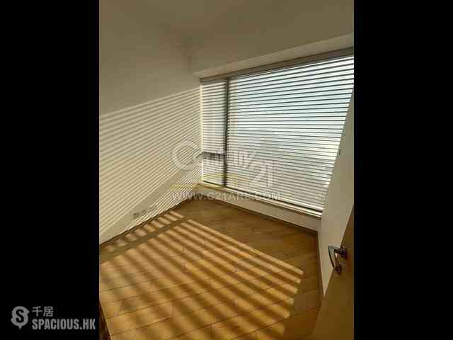 West Kowloon - The Cullinan (Tower 21 Zone 6 Aster Sky) 05