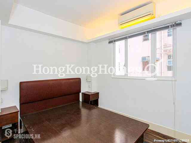 Sai Ying Pun - Sun Luen Building 08