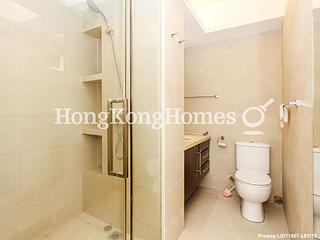 Sai Ying Pun - Sun Luen Building 10
