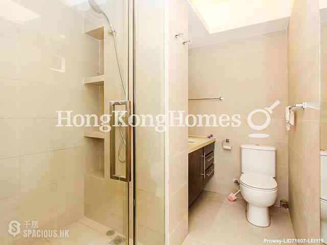 Sai Ying Pun - Sun Luen Building 10