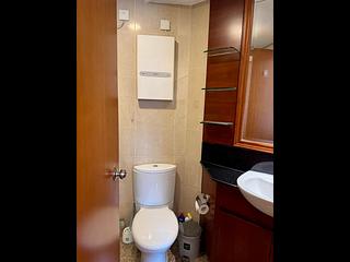 West Kowloon - Sorrento Phase 1 Block 5 03