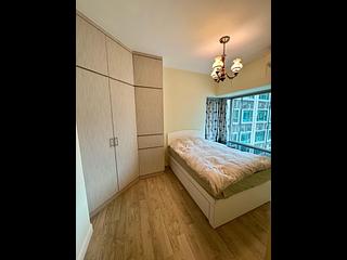 West Kowloon - Sorrento Phase 1 Block 5 10