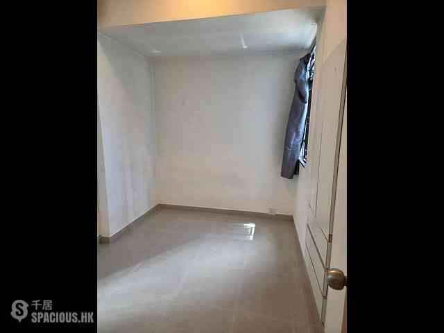 Sai Ying Pun - General Building 04