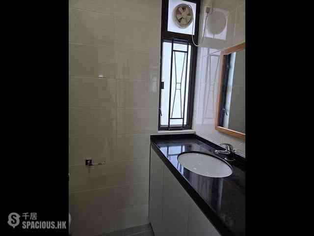 Sai Ying Pun - General Building 10