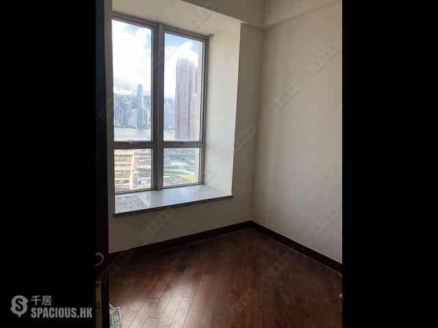 Yau Ma Tei - The Coronation Tower 6 03