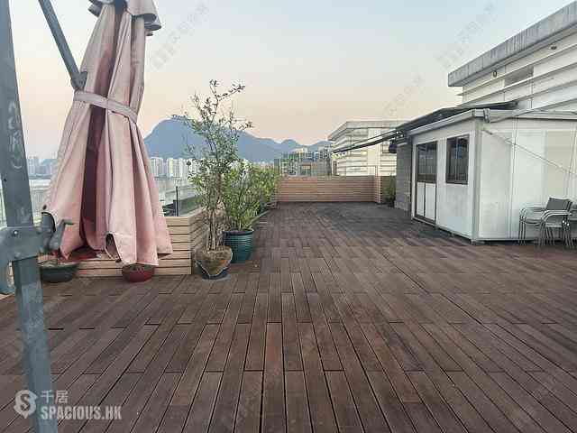 Pak Shek Kok - Providence Bay Phase 1 Tower 2 07