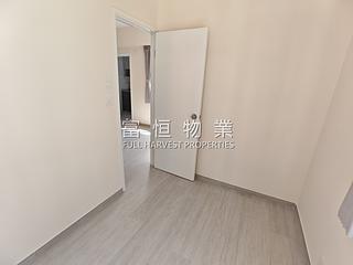 Wan Chai - Wah Fat Mansion 11