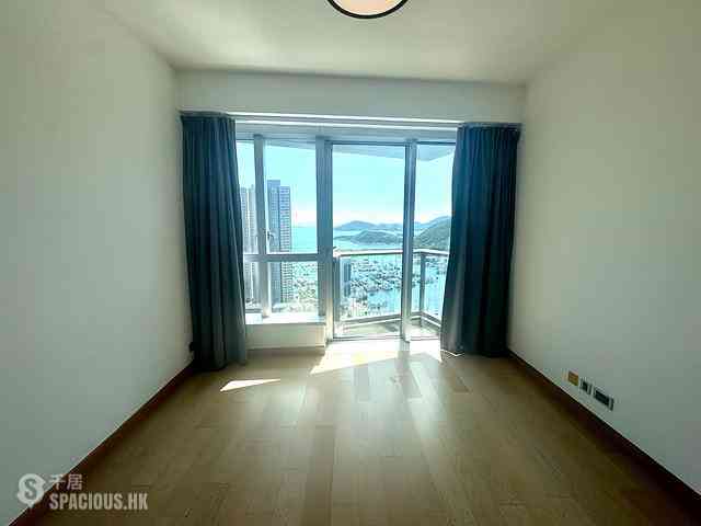Ap Lei Chau - Marina South Block 1 04