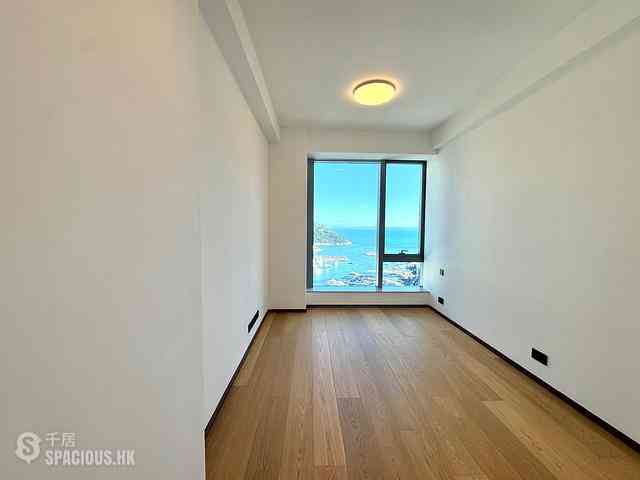 Ap Lei Chau - Marina South Block 1 06